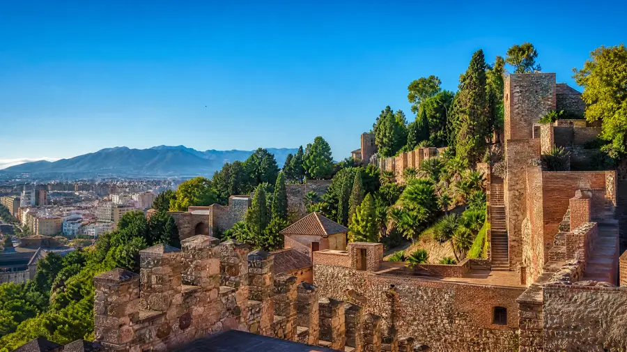 How to Get to Alcazaba Malaga: Entrance, Lift and Parking